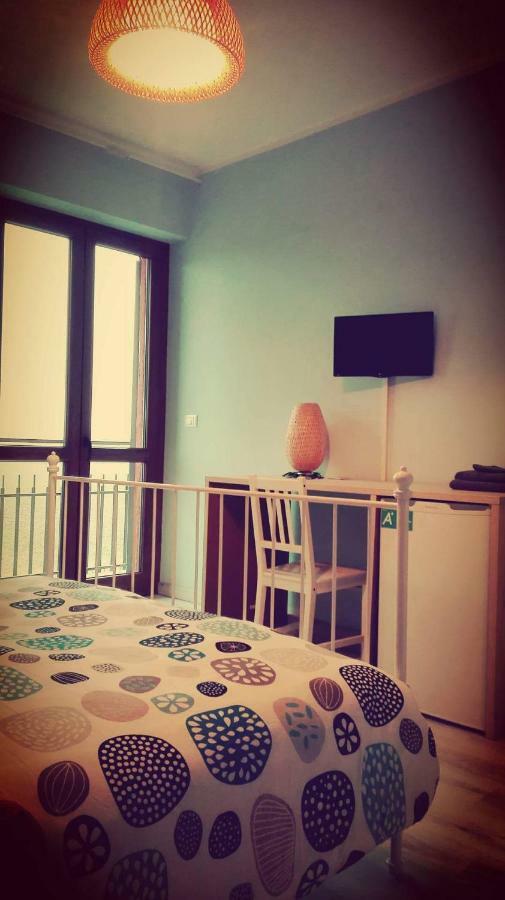 Hotel Tra Menta E Meliga à Carignano  Extérieur photo